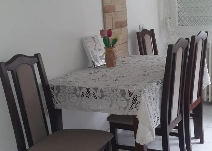 Apartament Lacilak *